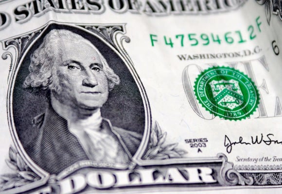 Chi tiêu tăng mạnh đẩy Đồng Dollar lên cao